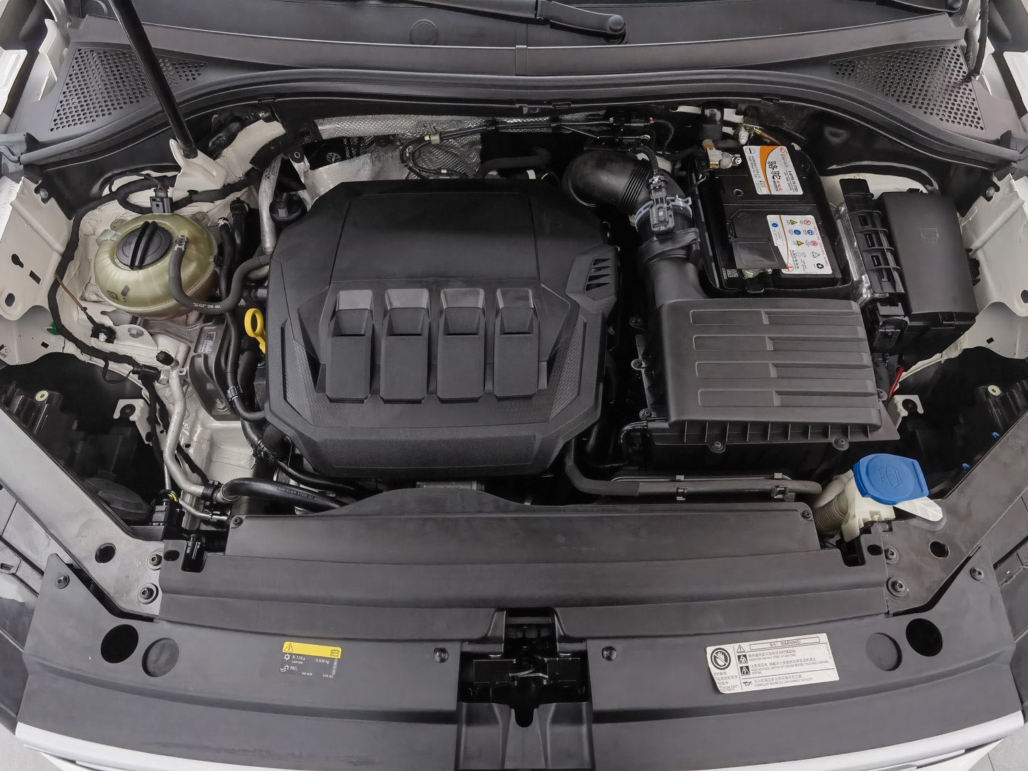 Used Volkswagen Tiguan L 2021 2.0 AT