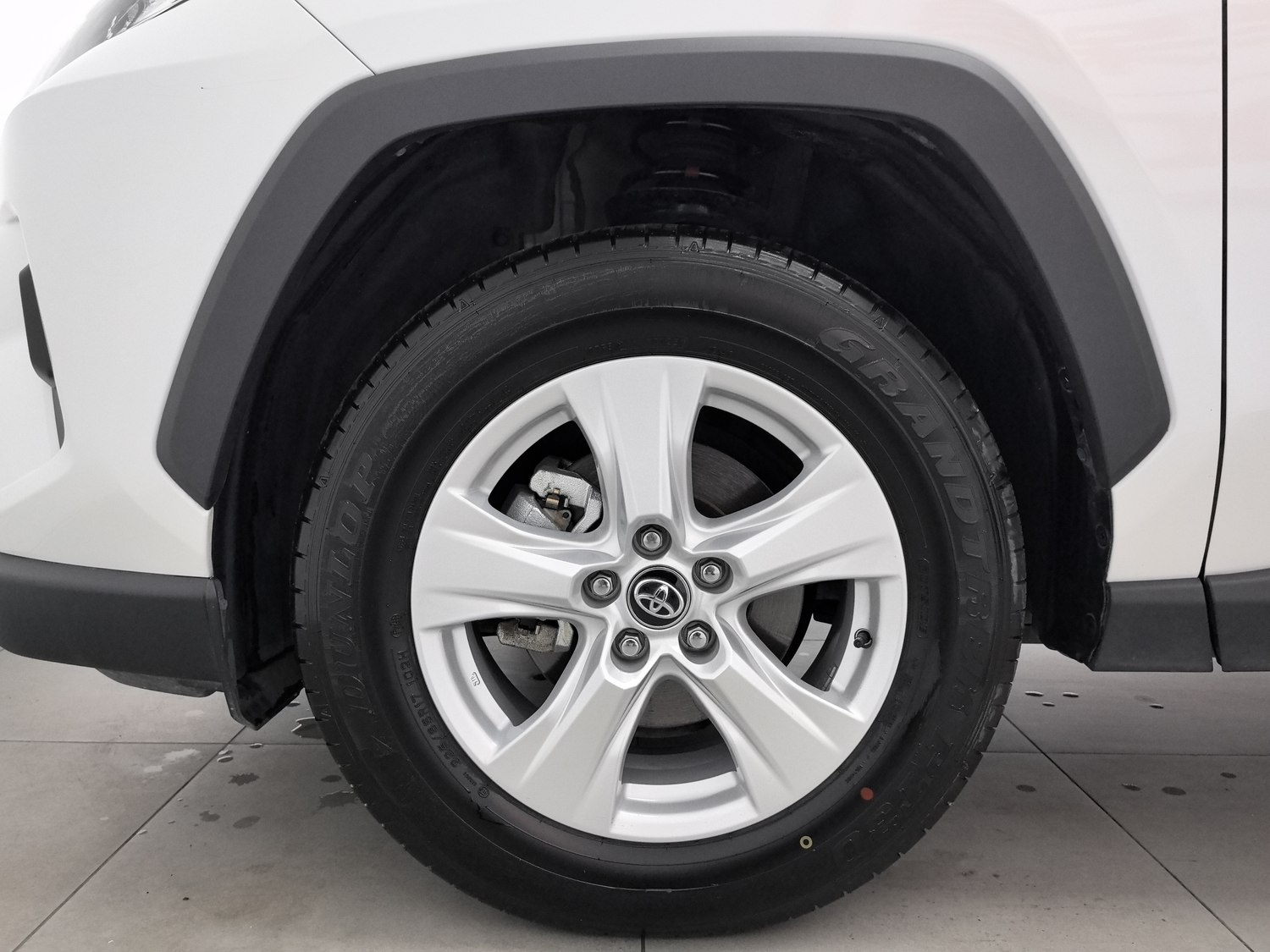 Used Toyota RAV4 2024 2.0 AT
