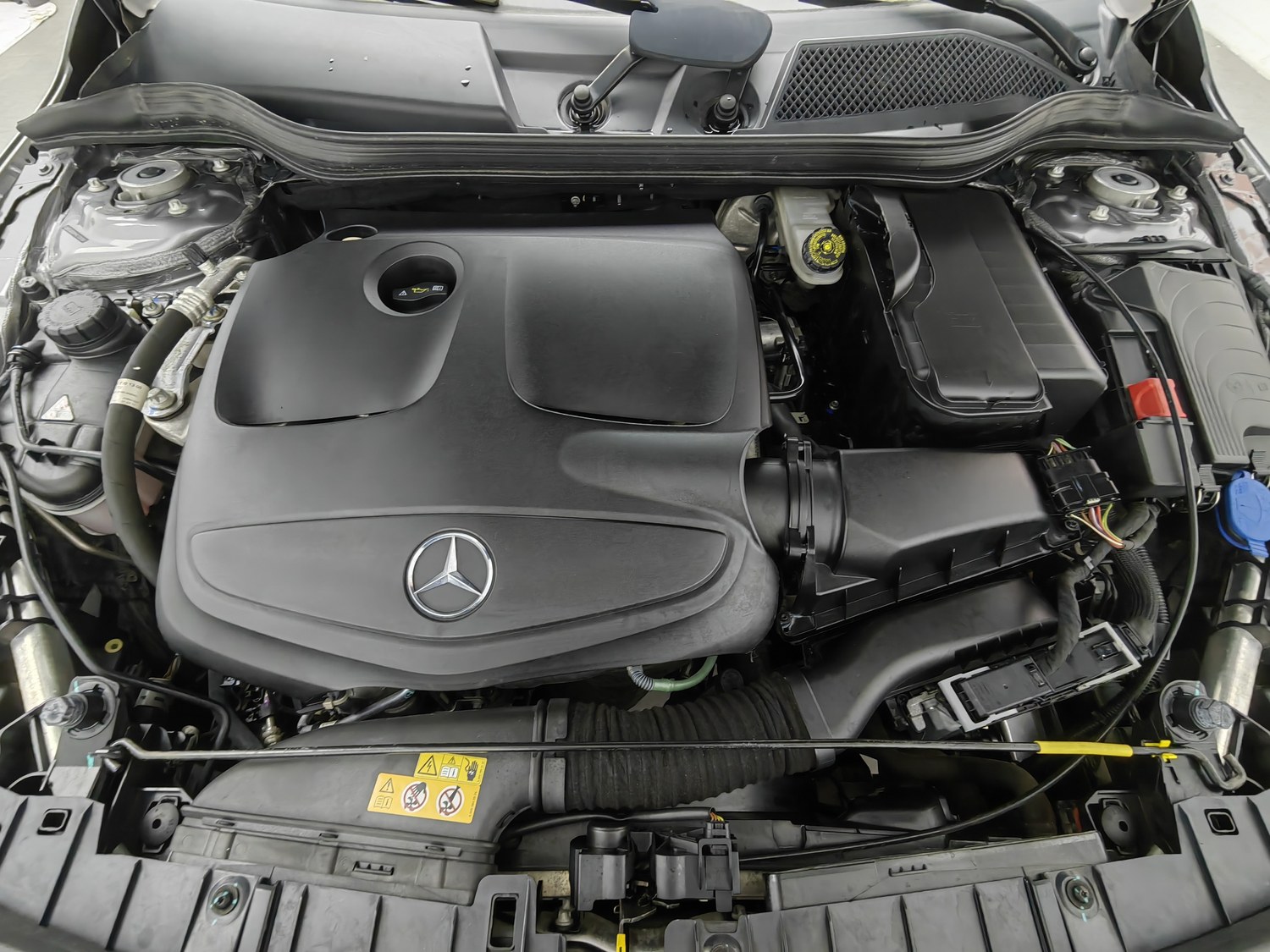 Used Mercedes-Benz GLA 2016 1.6 AT