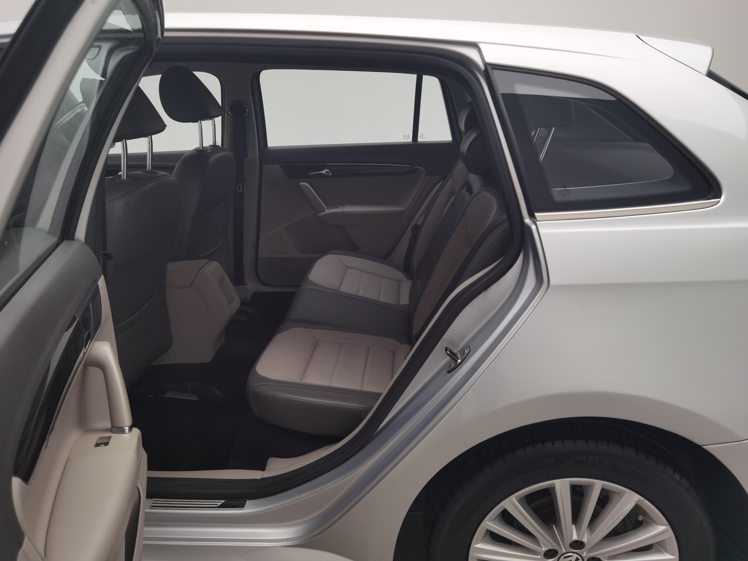 Used Volkswagen Gran Lavida 2013 1.6 MT