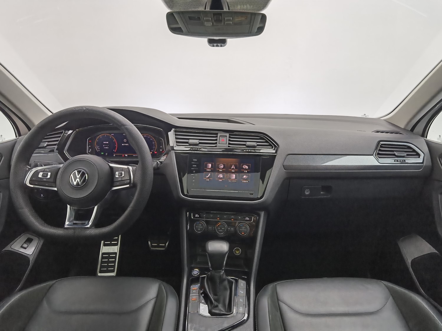 Used Volkswagen Tiguan L 2021 2.0 AT