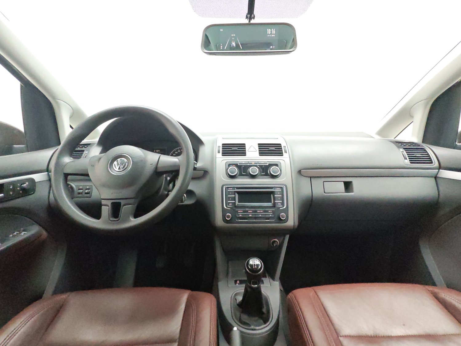 Used Volkswagen Touran 2013 1.4 MT