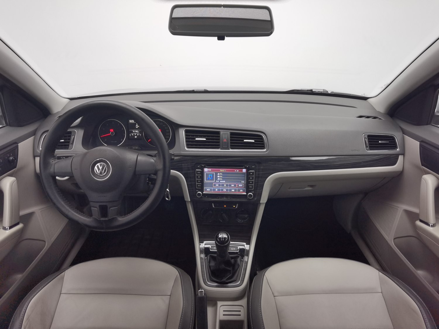 Used Volkswagen Gran Lavida 2013 1.6 MT
