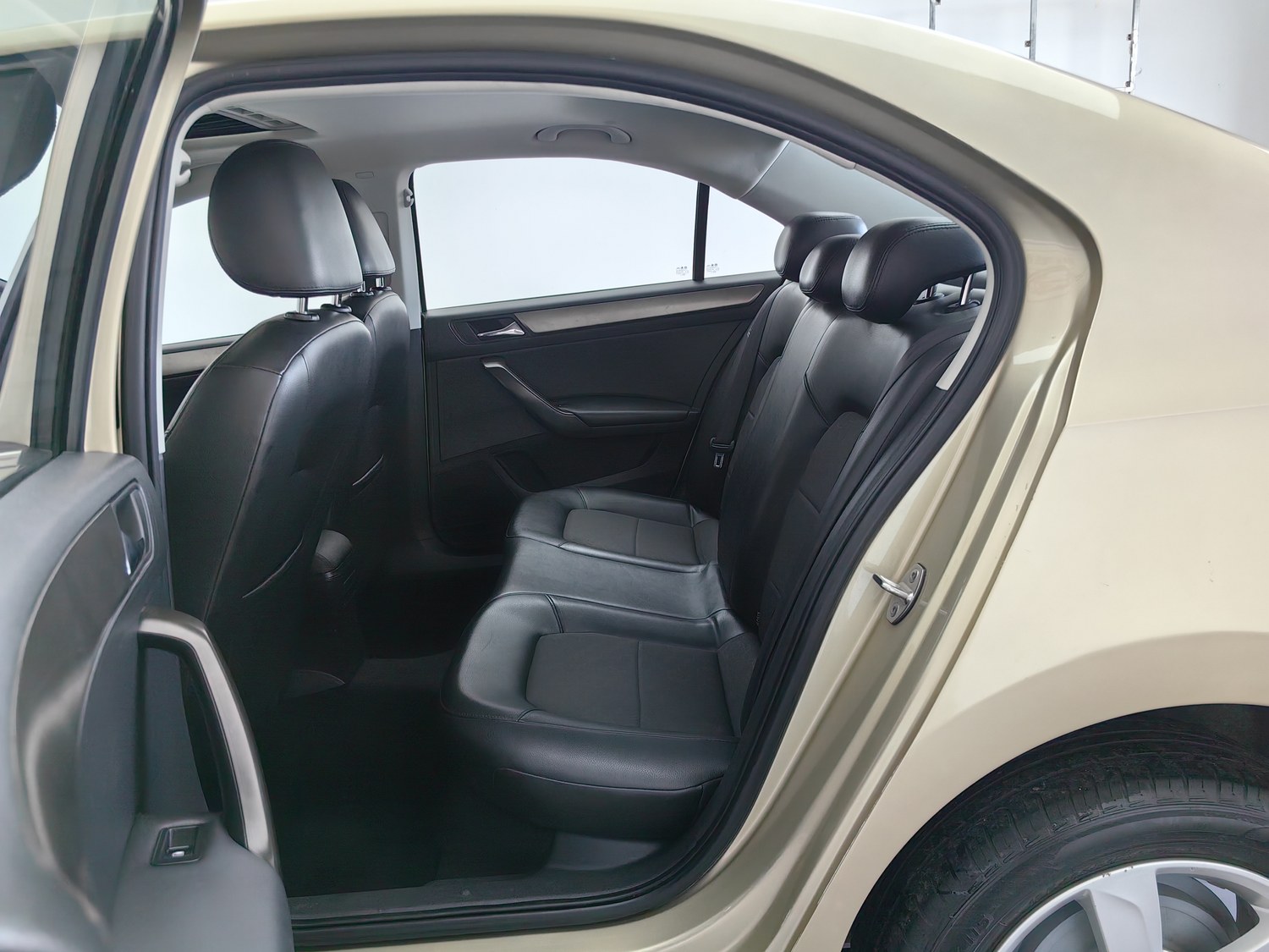 Used Volkswagen Santana 2015 1.6 MT