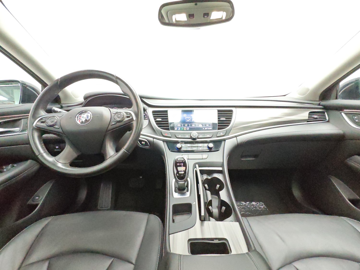 Used Buick LaCrosse 2022 1.5 AT