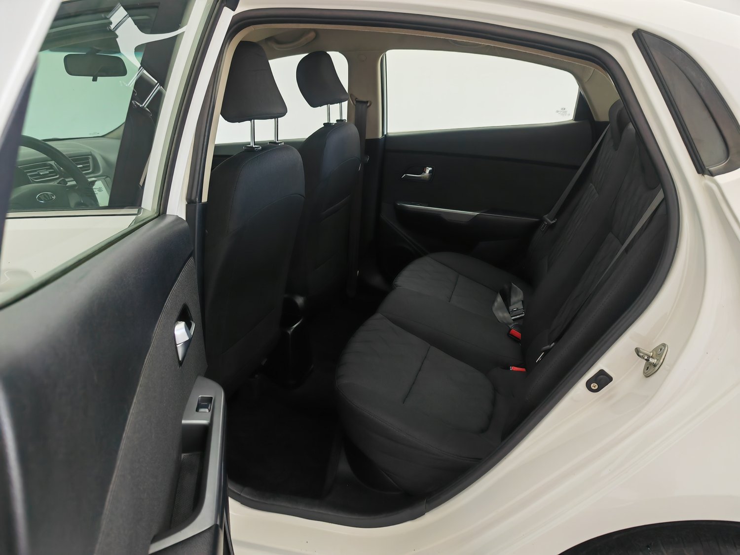 Used Kia K2 2015 1.4 MT