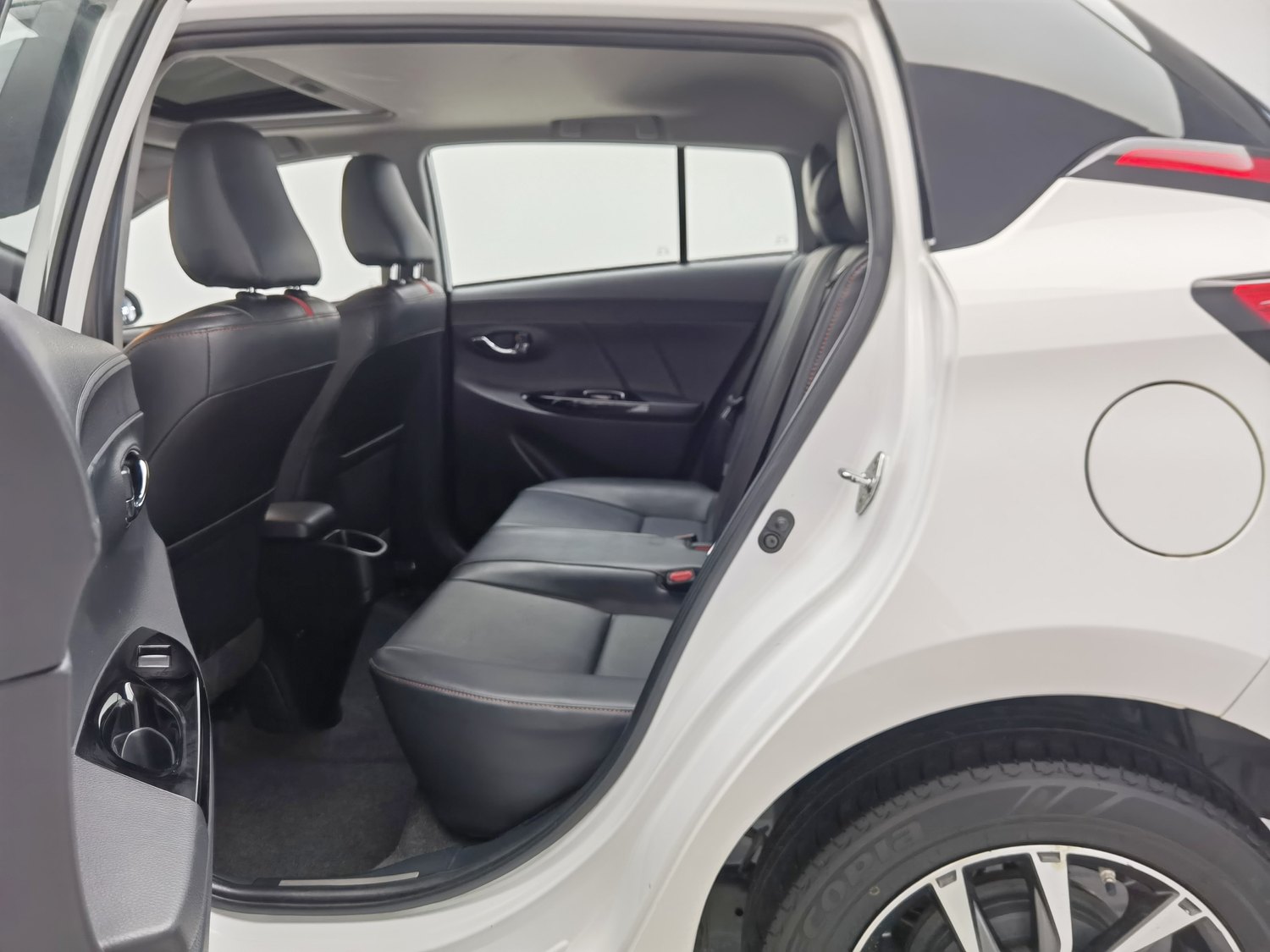 Used Toyota YARiS L 2020 1.5 AT