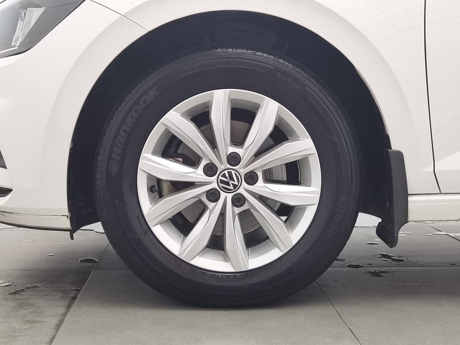 Used Volkswagen Polo 2021 1.5 AT
