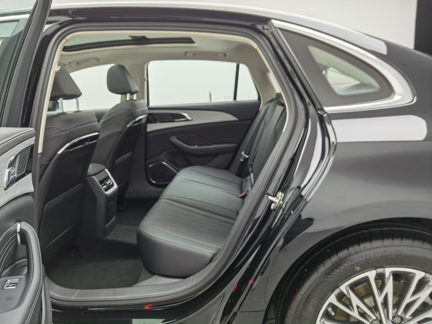 Used Hongqi H5 2025 1.5 AT