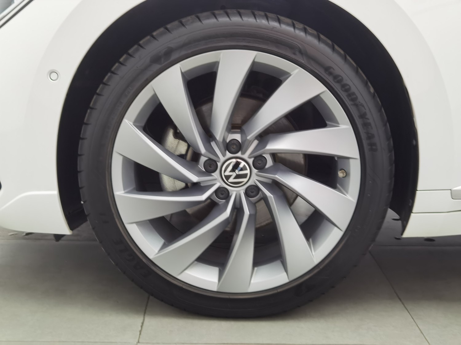 Used Volkswagen CC 2023 2.0 AT