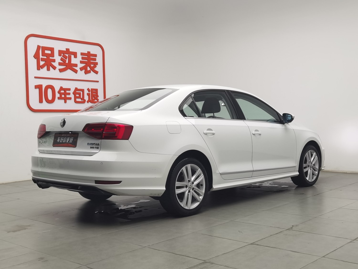 Used Volkswagen Sagitar 2018 1.4 AT