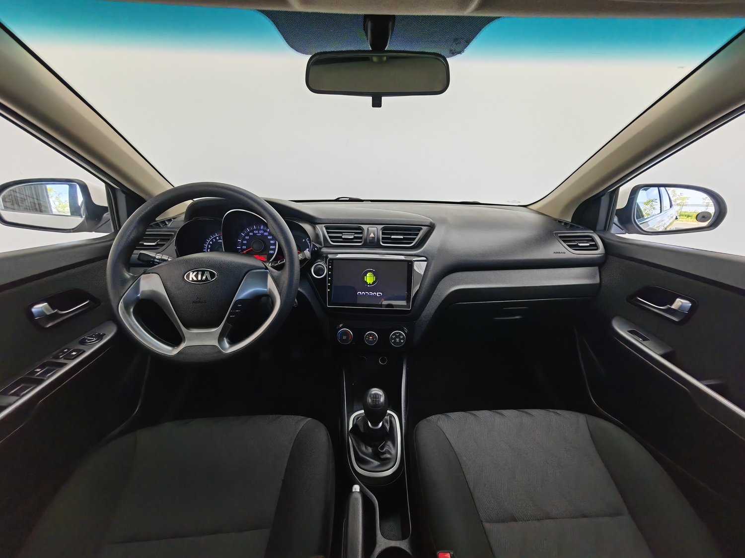 Used Kia K2 2015 1.4 MT