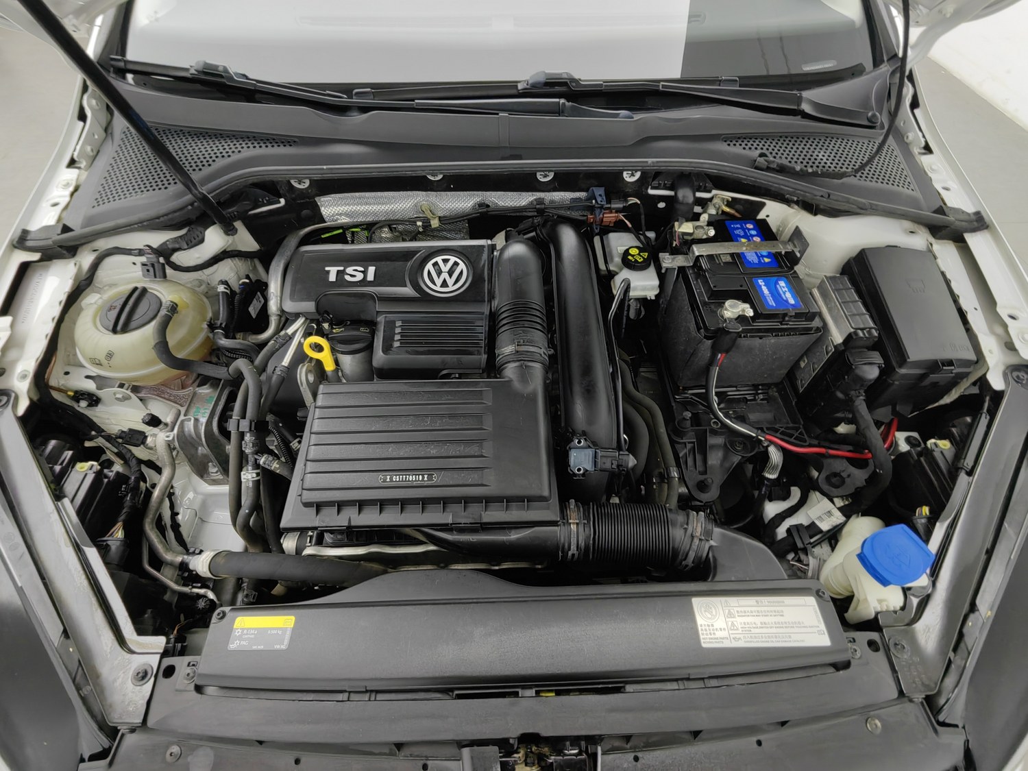 Used Volkswagen Golf 2018 1.4 AT