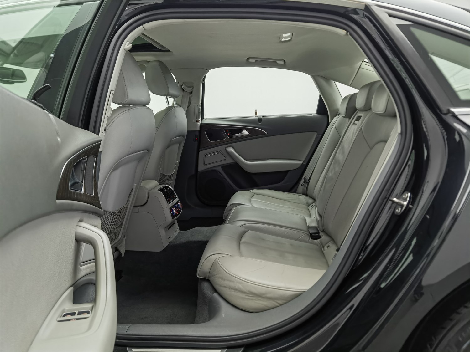 Used Audi A6L 2014 2.0 AT