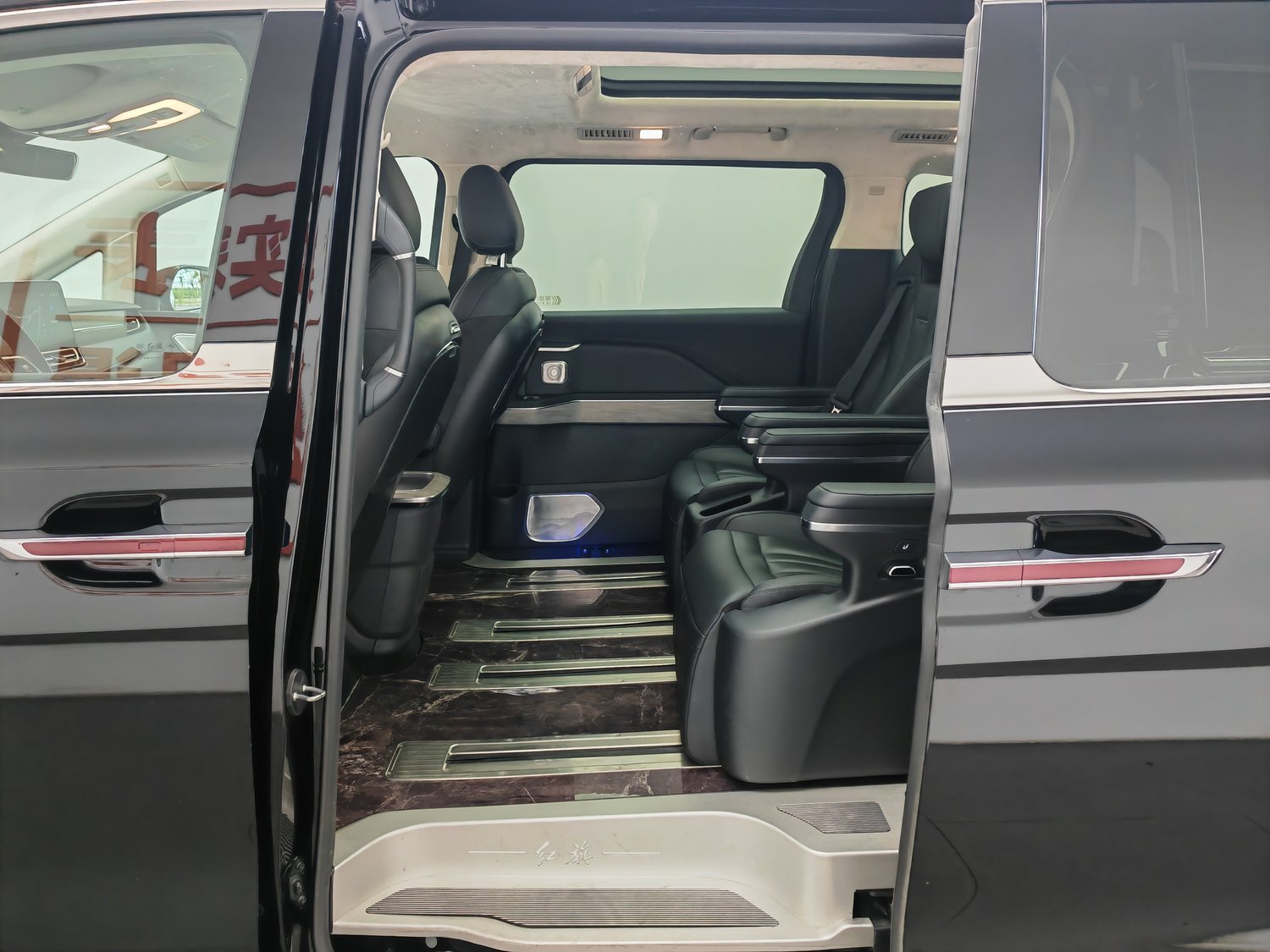 Used Hongqi HQ9 2023 2.0 AT
