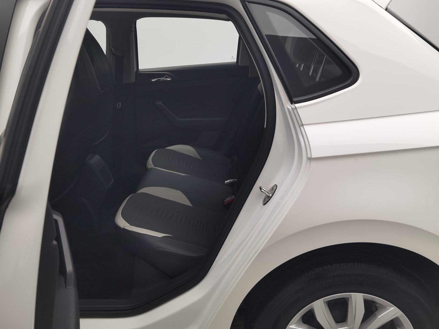 Used Volkswagen Polo 2021 1.5 AT