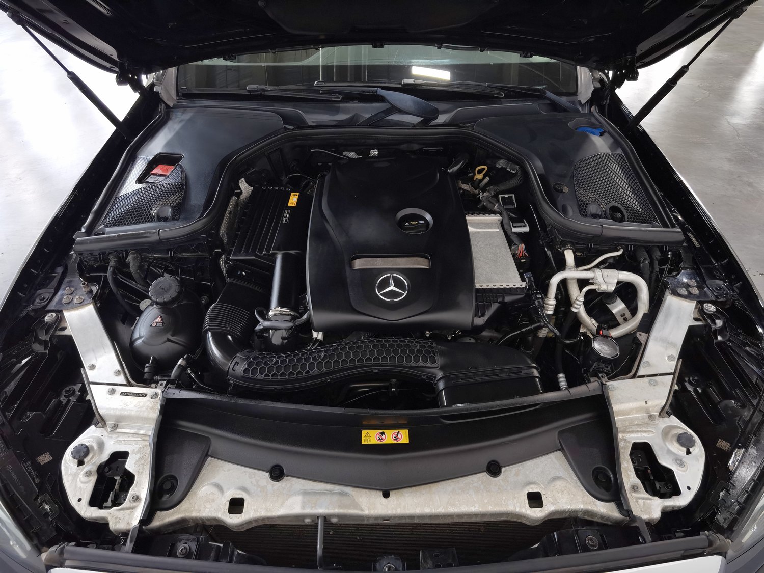 Used Mercedes-Benz E-Class 2019 2.0 AT
