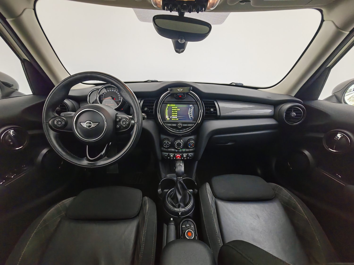 Used MINI MINI 2016 1.5 AT