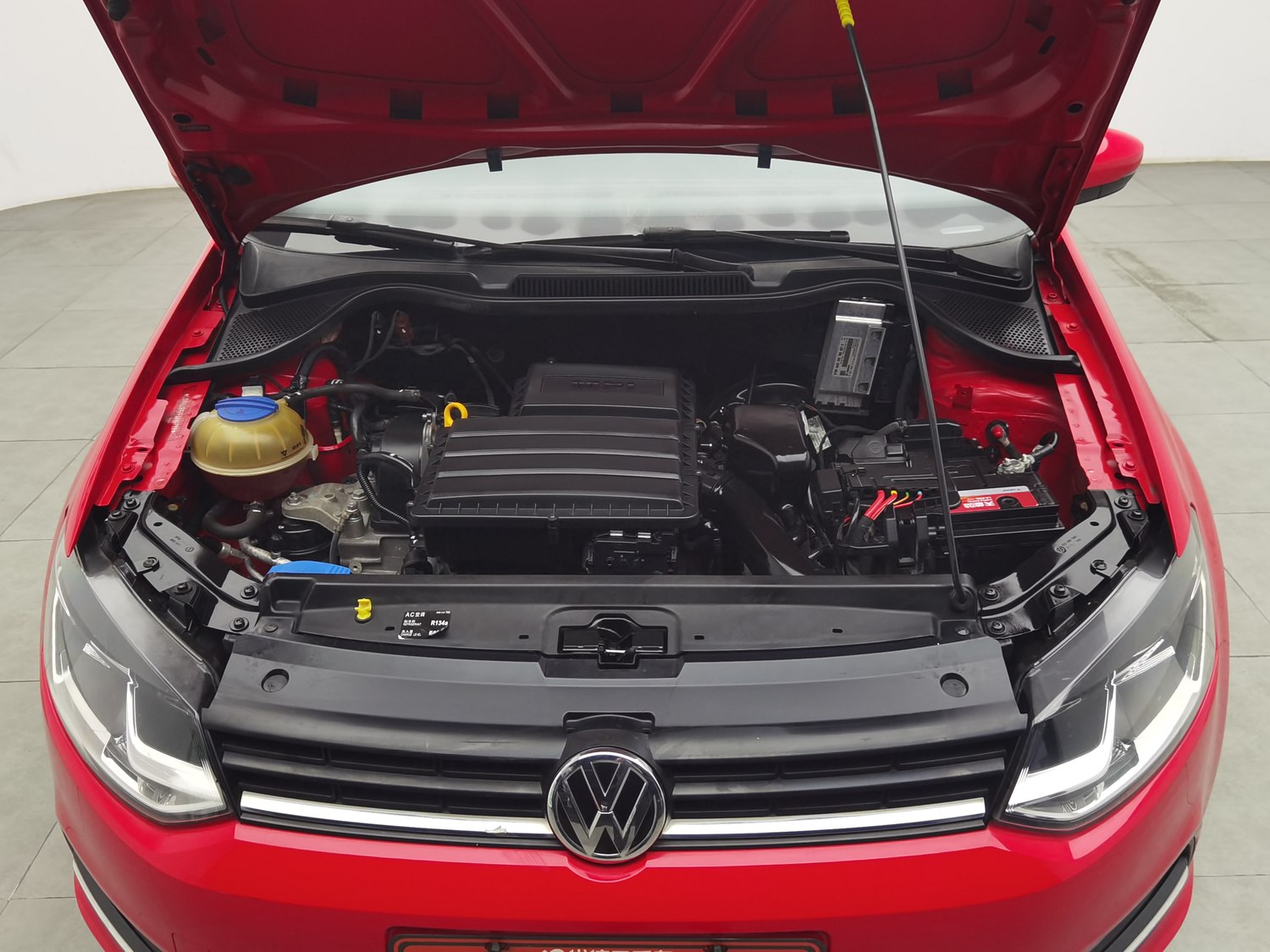 Used Volkswagen Polo 2014 1.6 AT