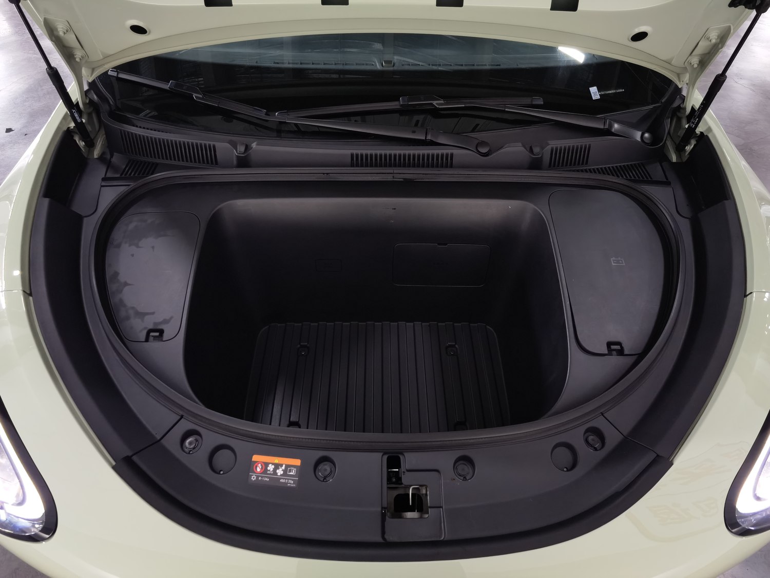 Used Geely Galaxy Wish 2025