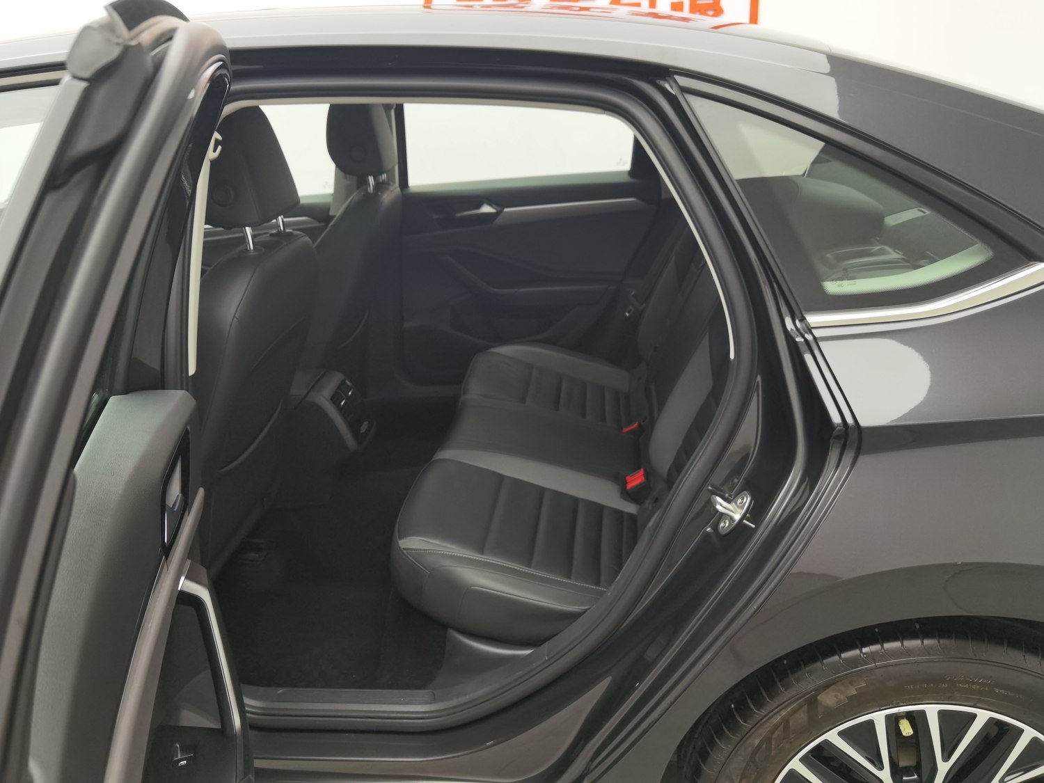 Used Volkswagen Sagitar 2020 1.4 AT