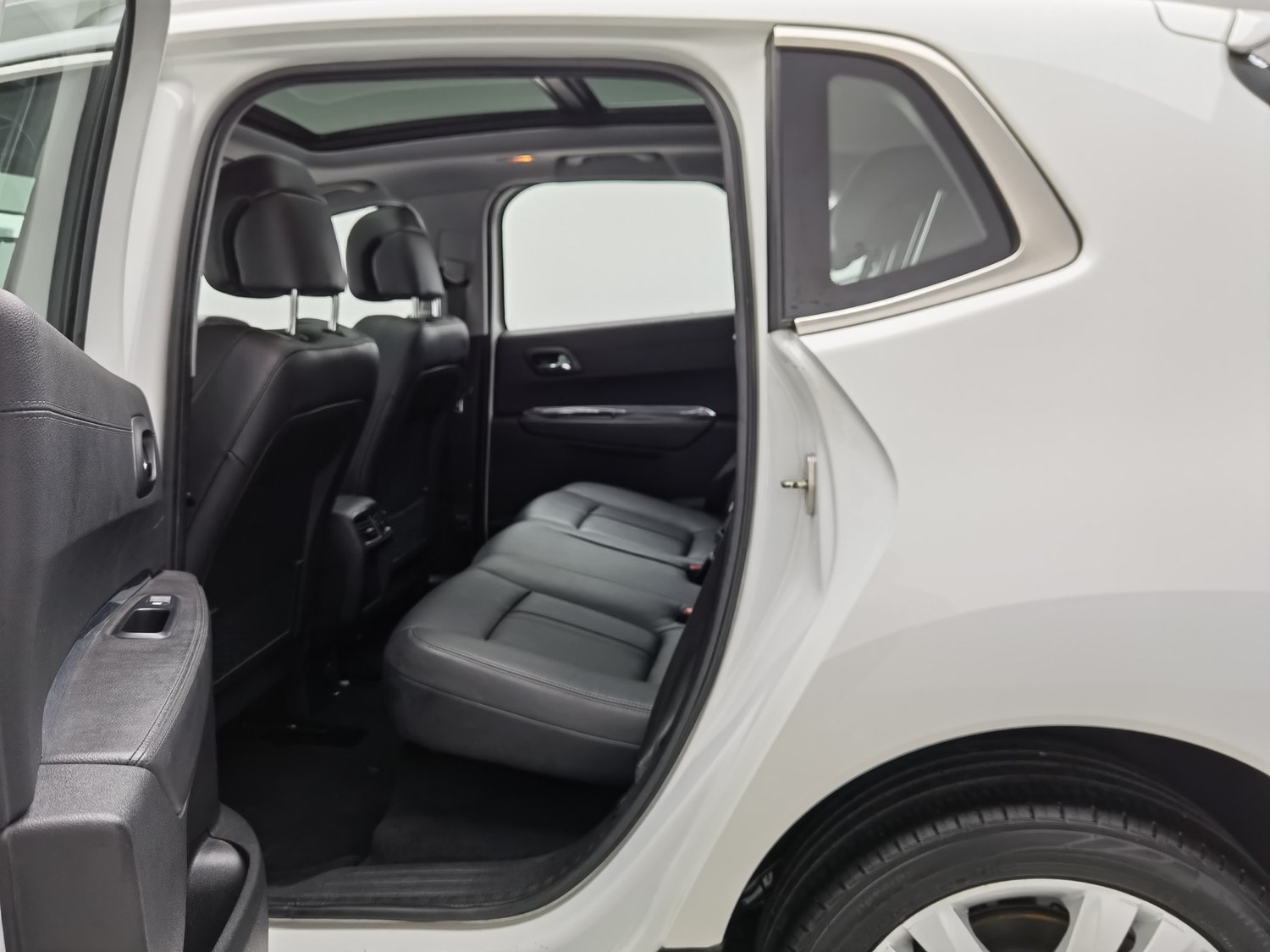 Used Peugeot 3008 2015 2.0 AT