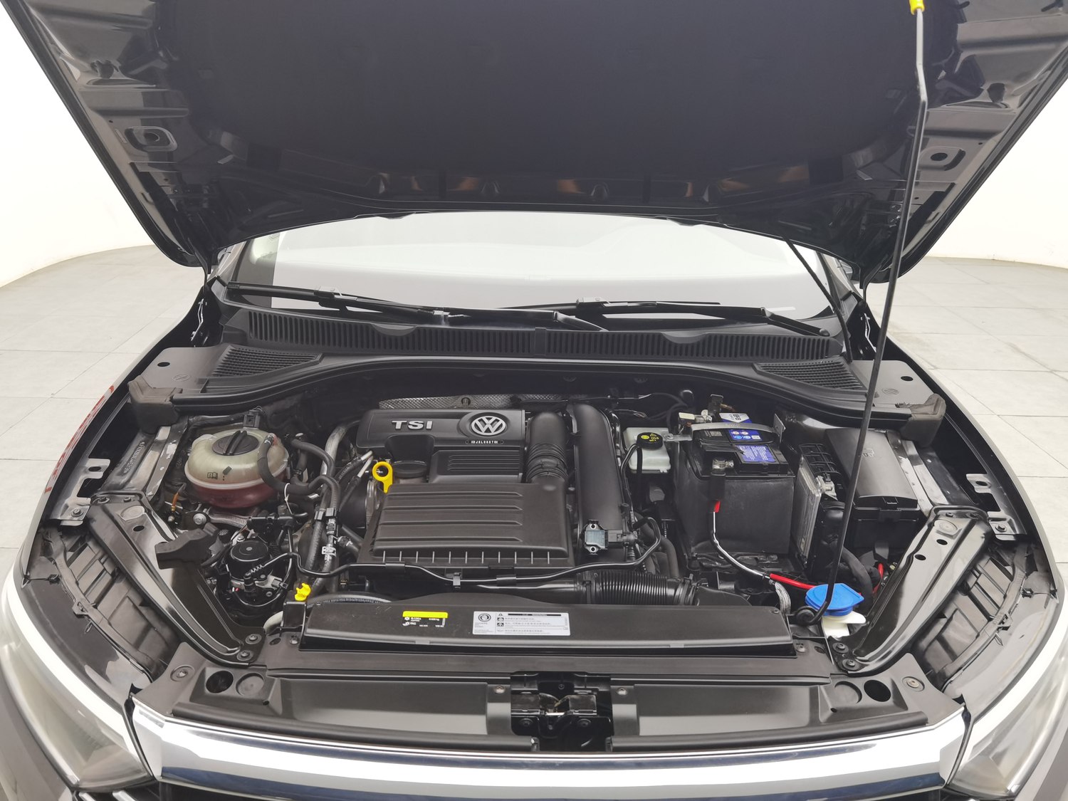 Used Volkswagen Sagitar 2020 1.4 AT