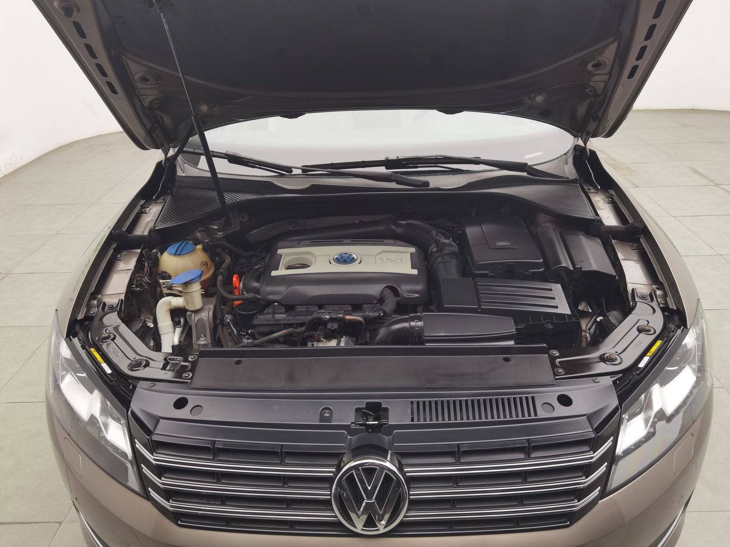 Used Volkswagen Passat 2013 2.0 AT