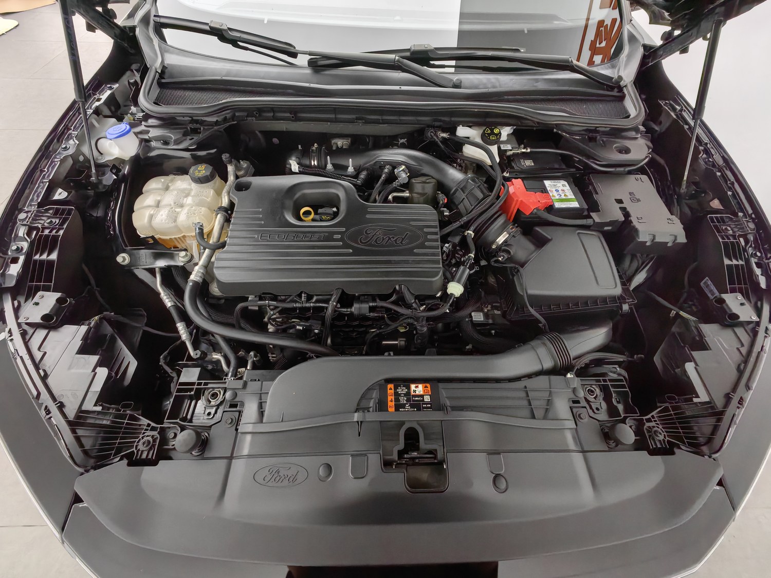 Used Ford Mondeo 2022 2.0 AT