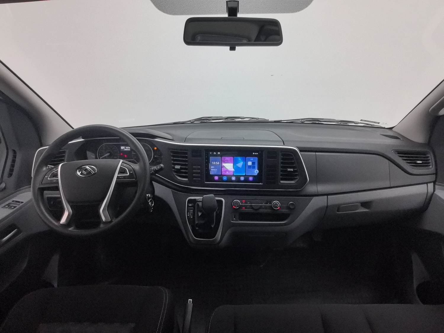 Used SAIC MAXUS V80 2025 2.0 AT