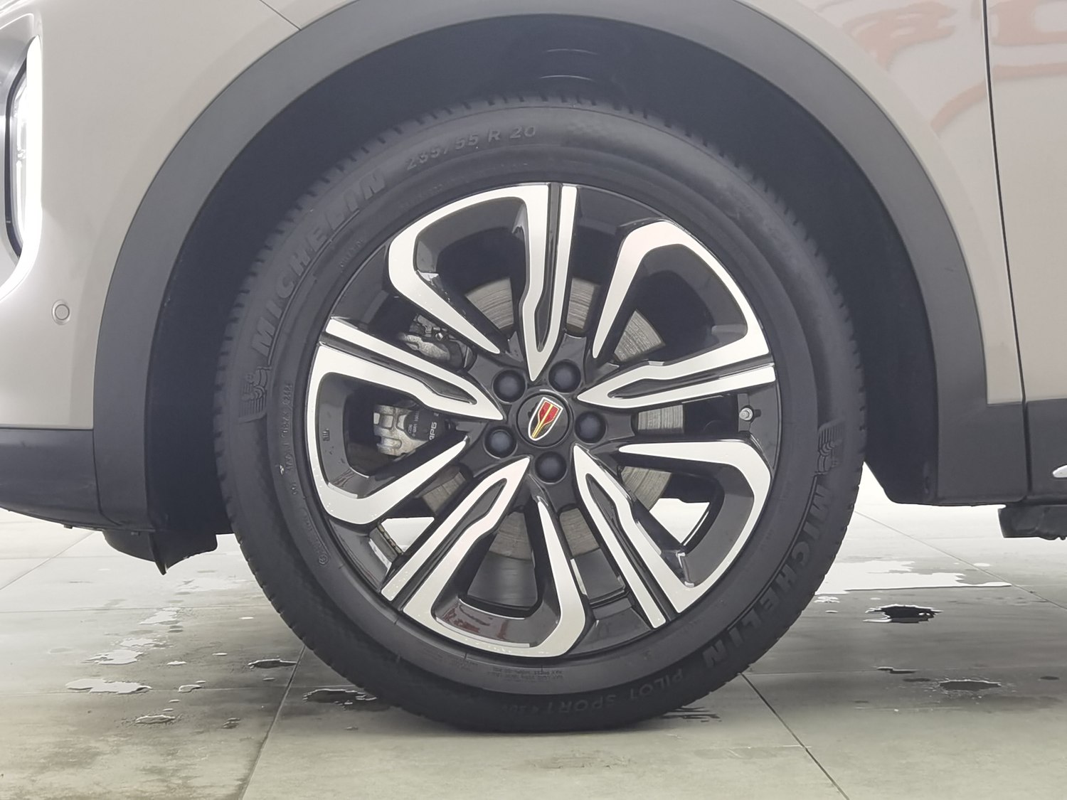 Used Hongqi HS7 2023 2.0 AT