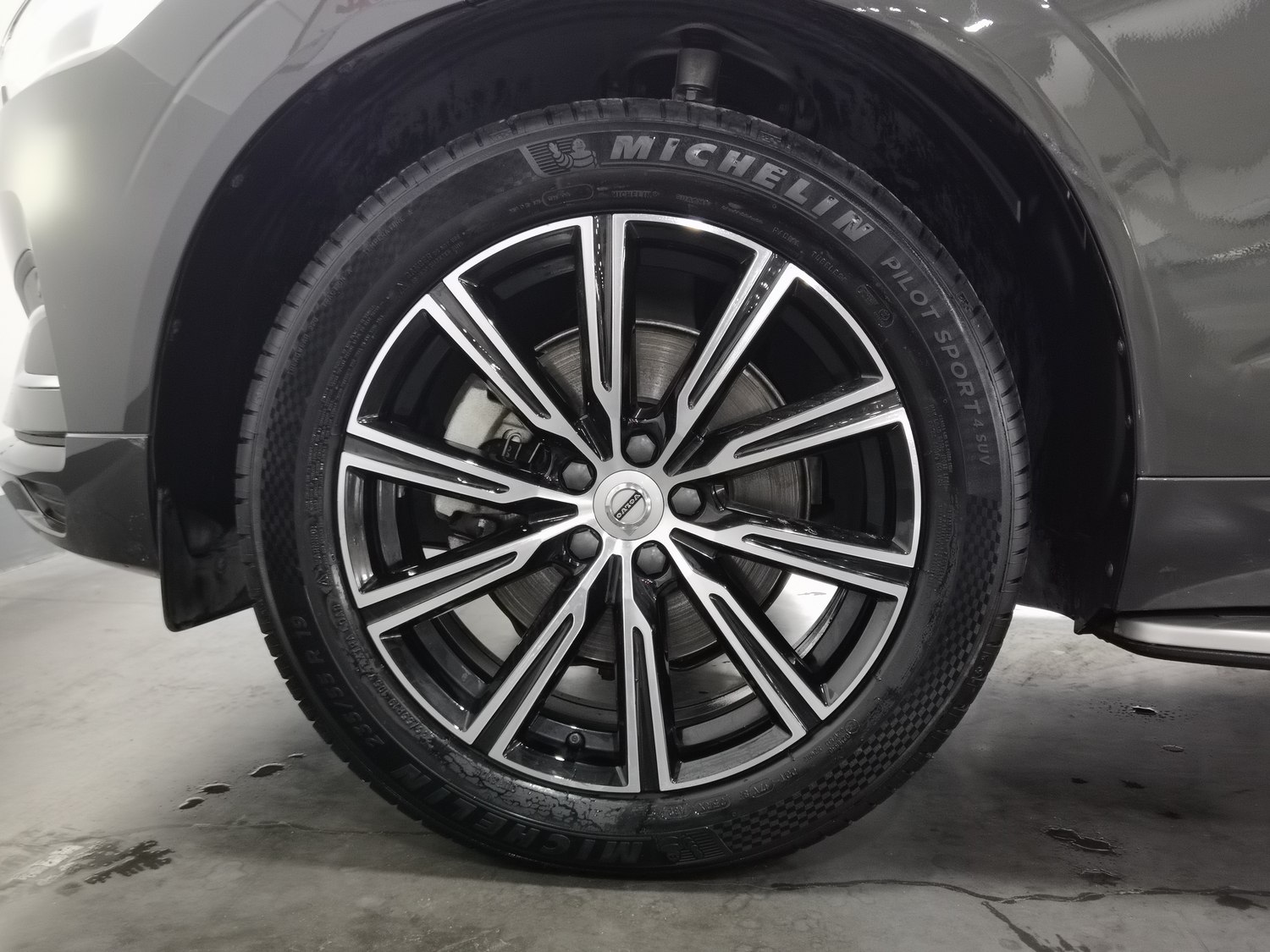 Used Volvo XC60 2021 2.0 AT