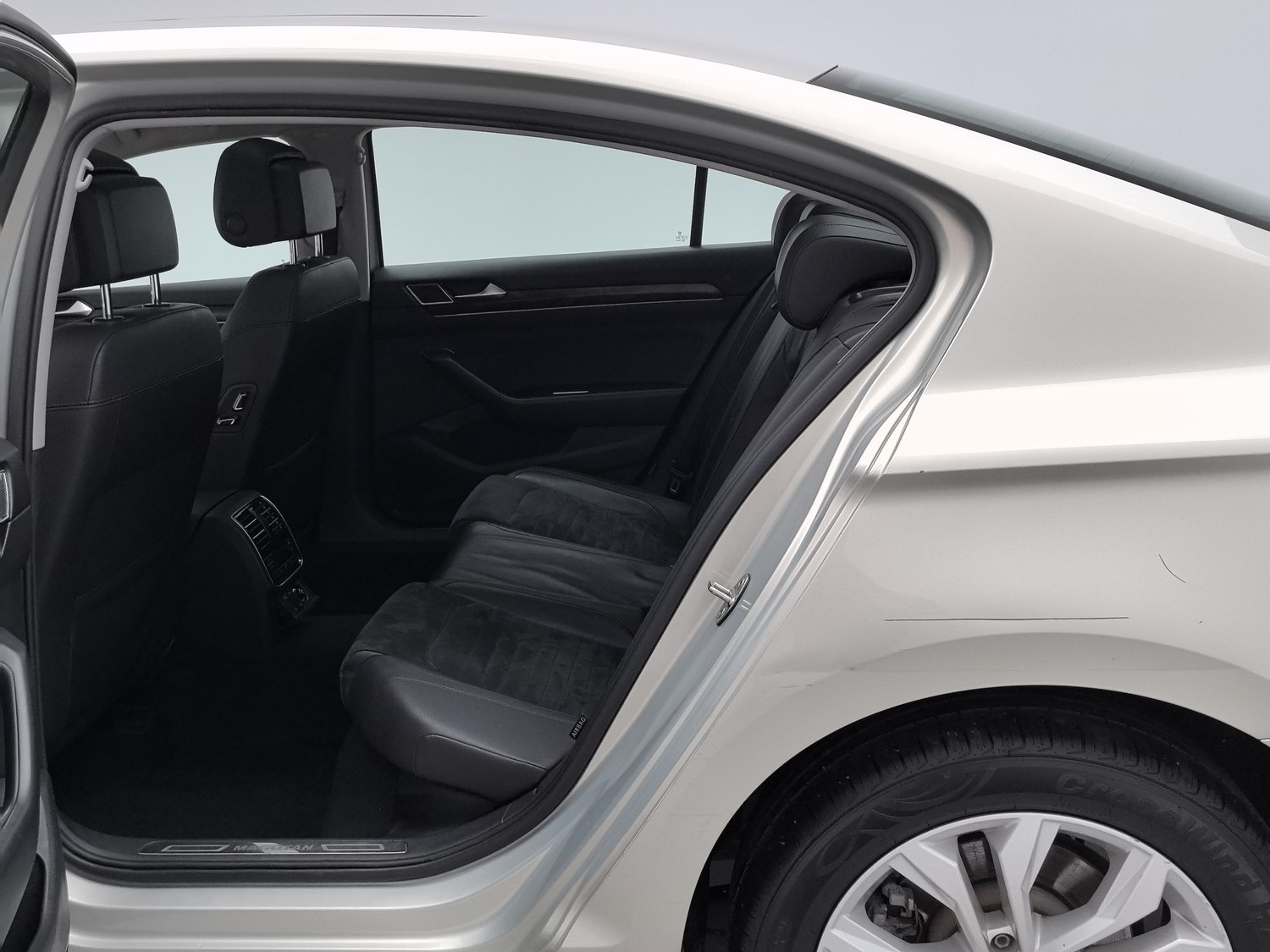 Used Volkswagen Magotan 2017 1.8 AT