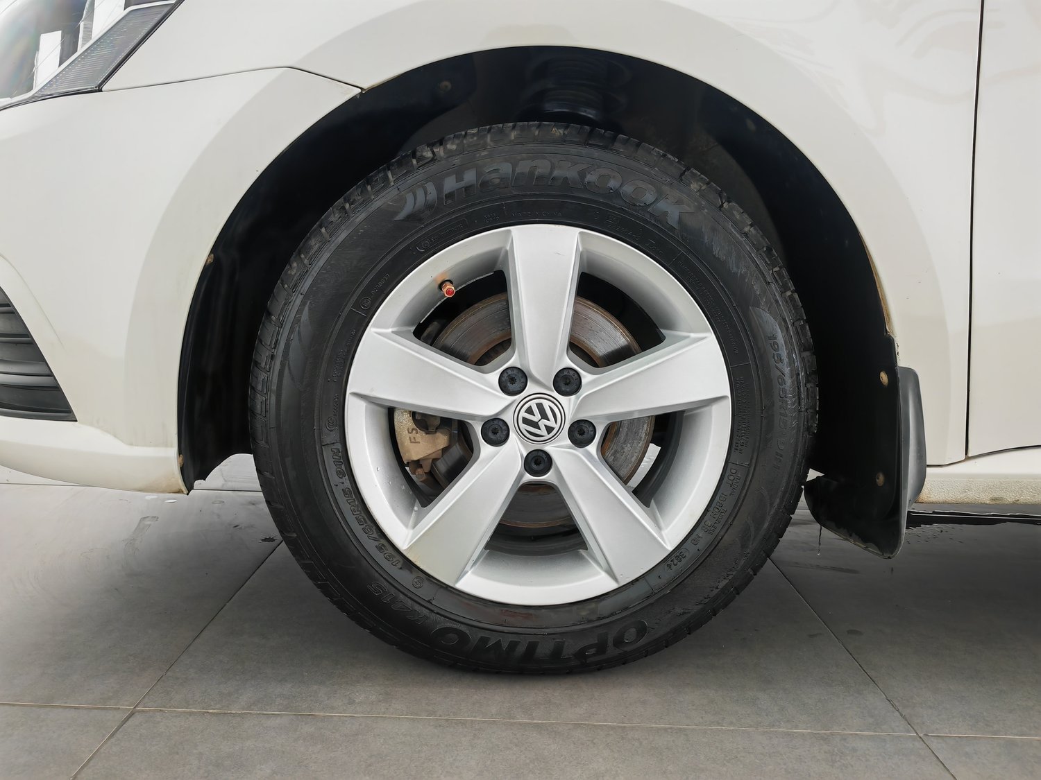 Used Volkswagen Lavida 2015 1.6 MT