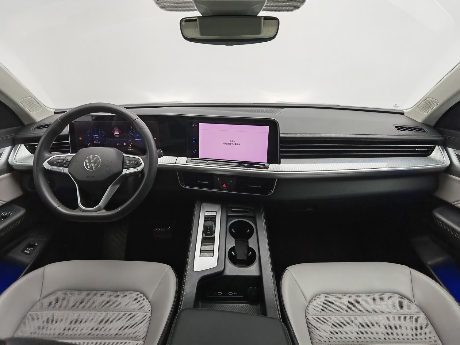 Used Volkswagen Tavendor 2023 2.0 AT