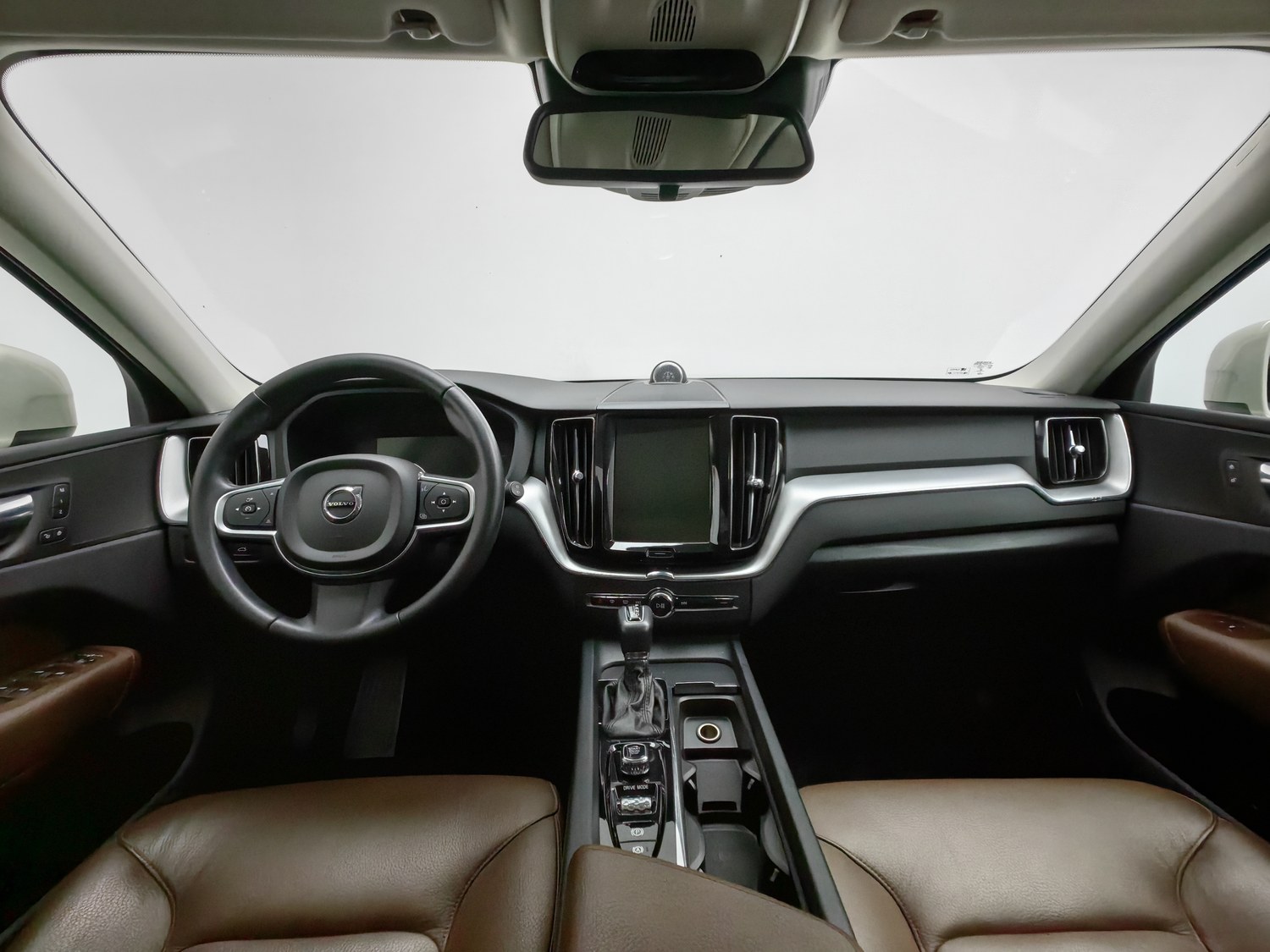 Used Volvo XC60 2019 2.0 AT