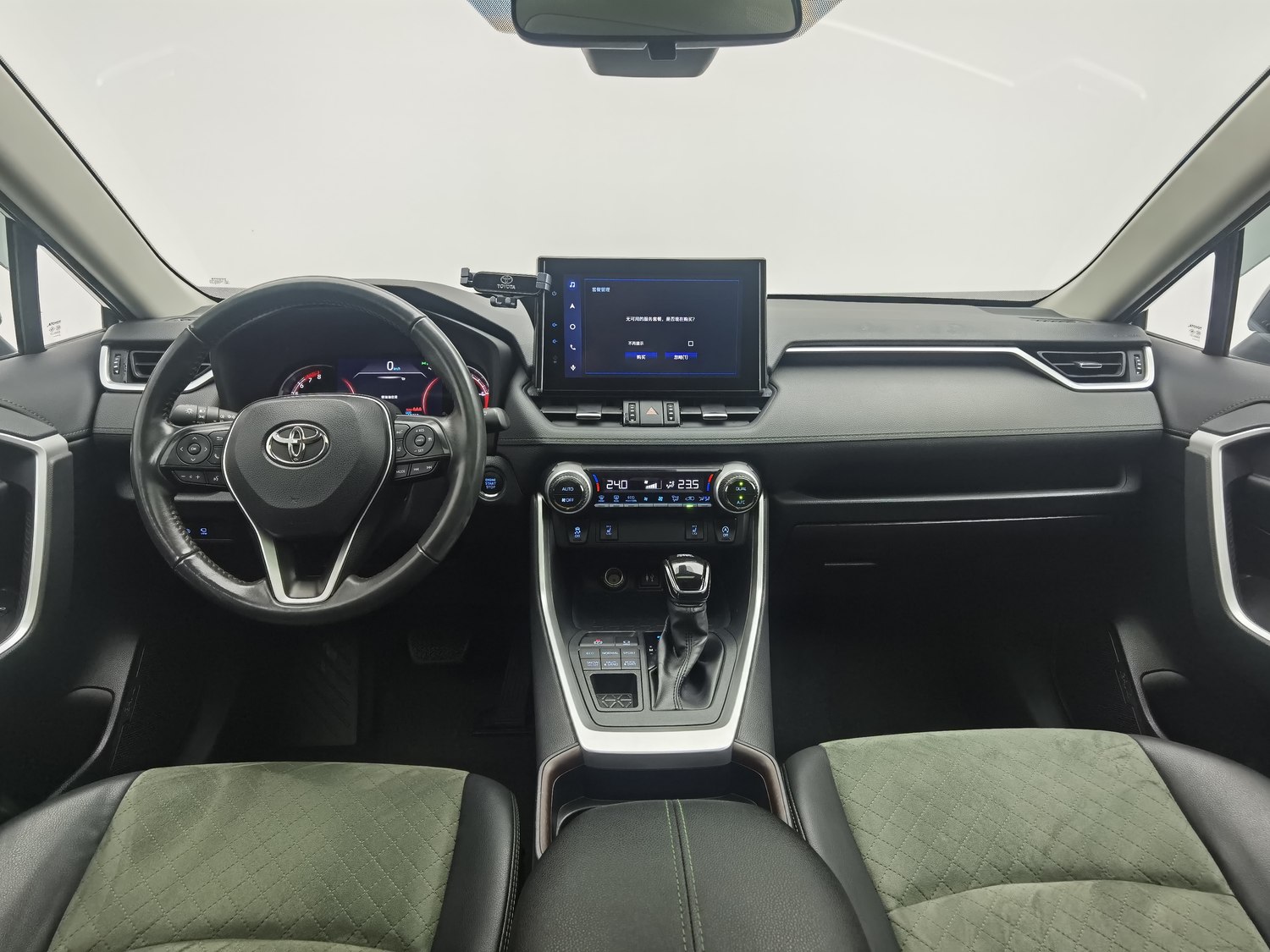 Used Toyota RAV4 2022 2.0 AT
