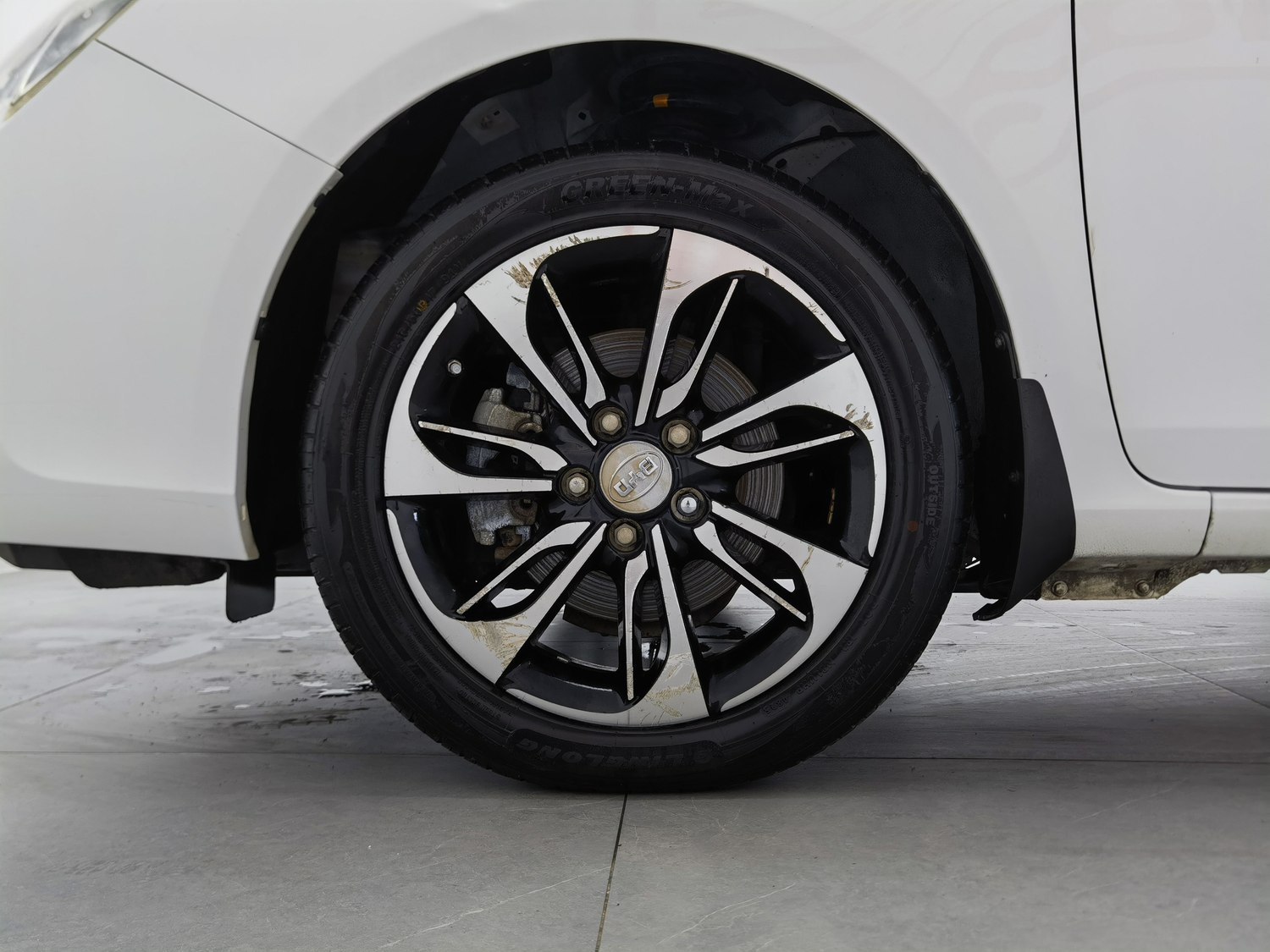 Used BYD Qin NEV 2015 1.5 AT