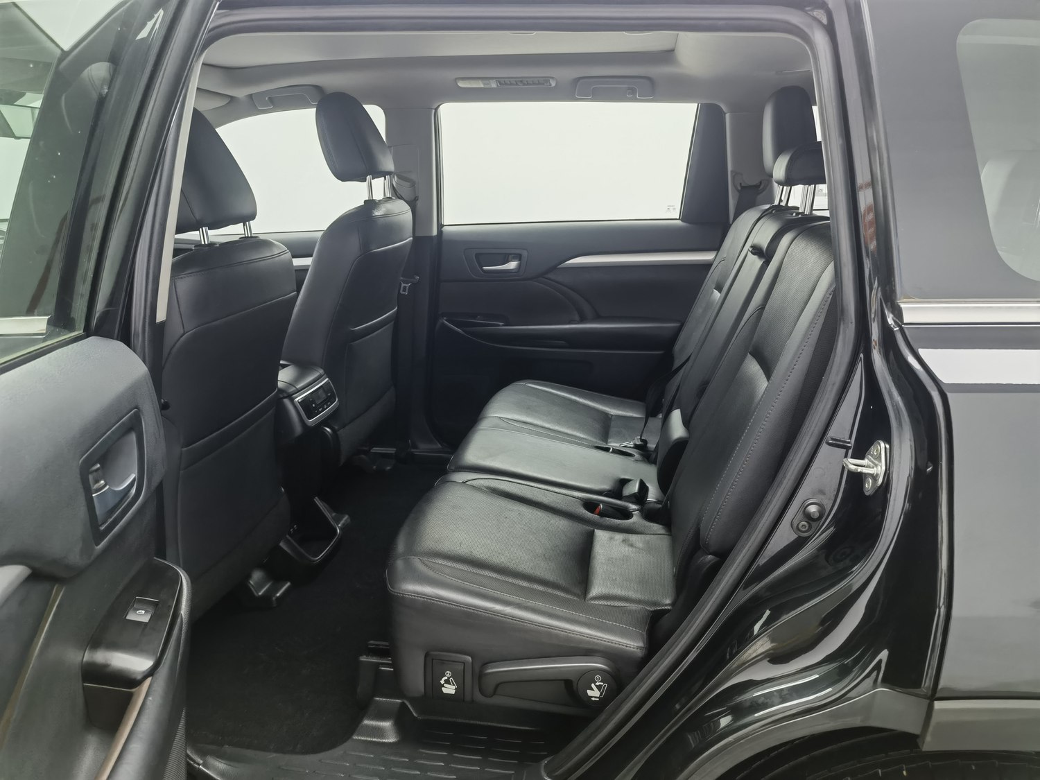 Used Toyota Highlander 2018 2.0 AT