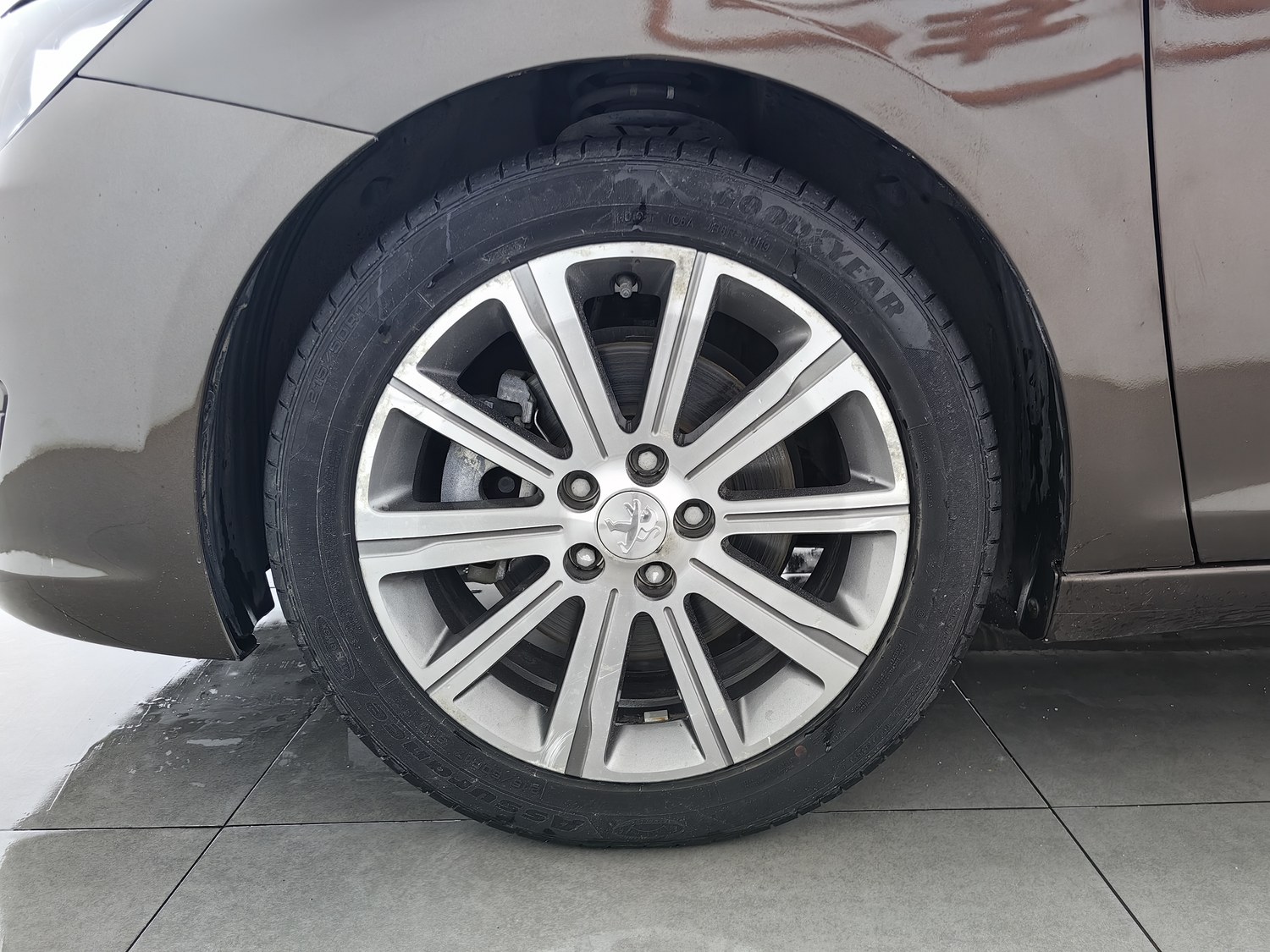 Used Peugeot 408 2016 1.6 AT