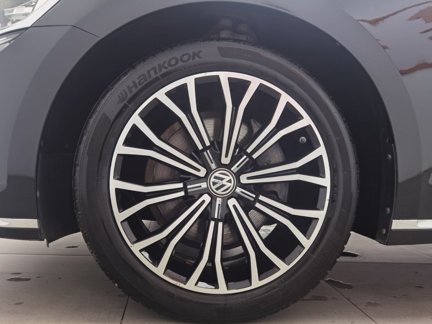 Used Volkswagen Phideon 2019 2.0 AT