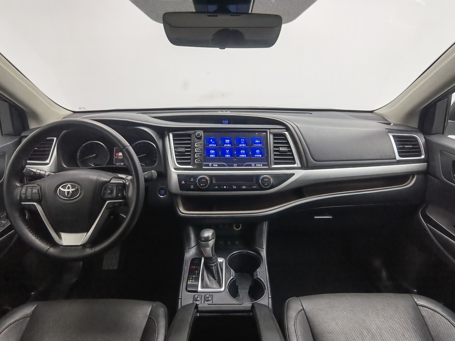 Used Toyota Highlander 2018 2.0 AT