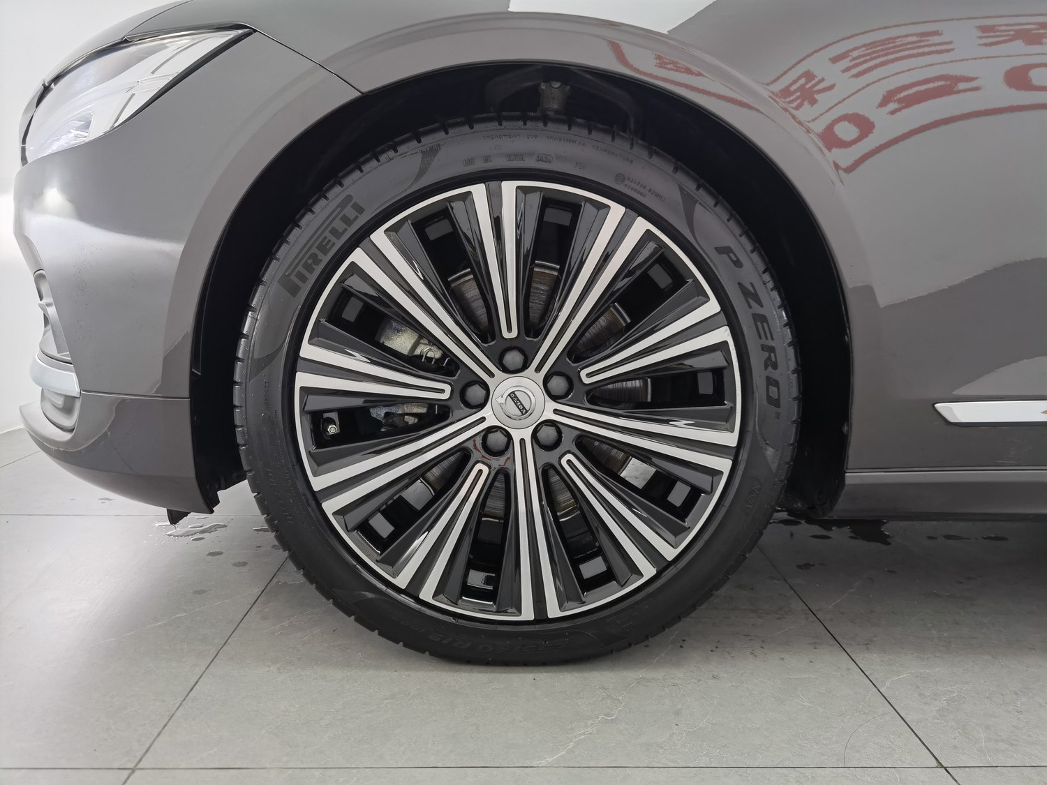 Used Volvo S90 2024 2.0 AT