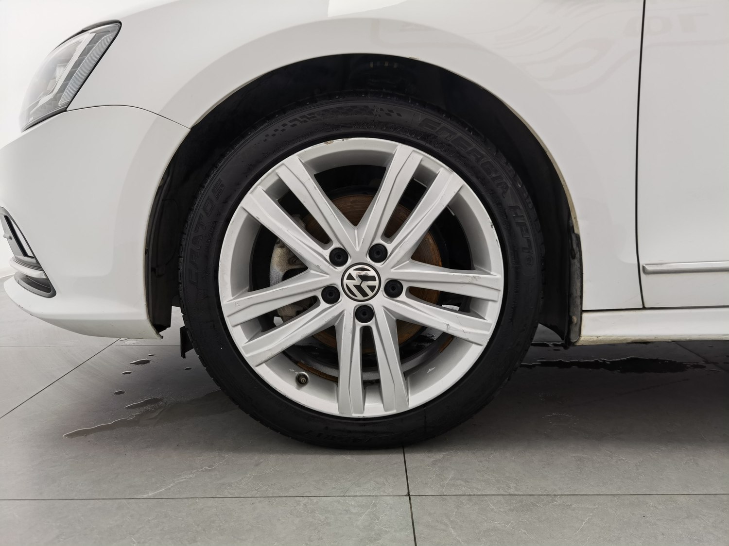 Used Volkswagen Sagitar 2018 1.4 AT