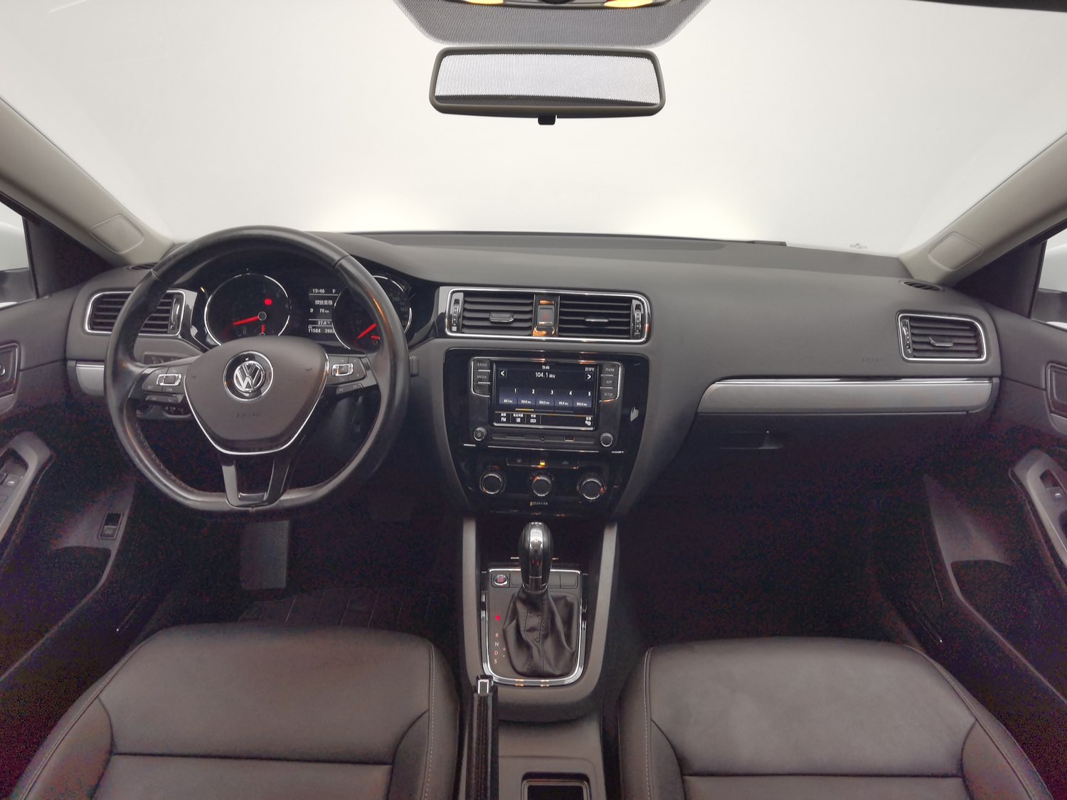Used Volkswagen Sagitar 2018 1.4 AT