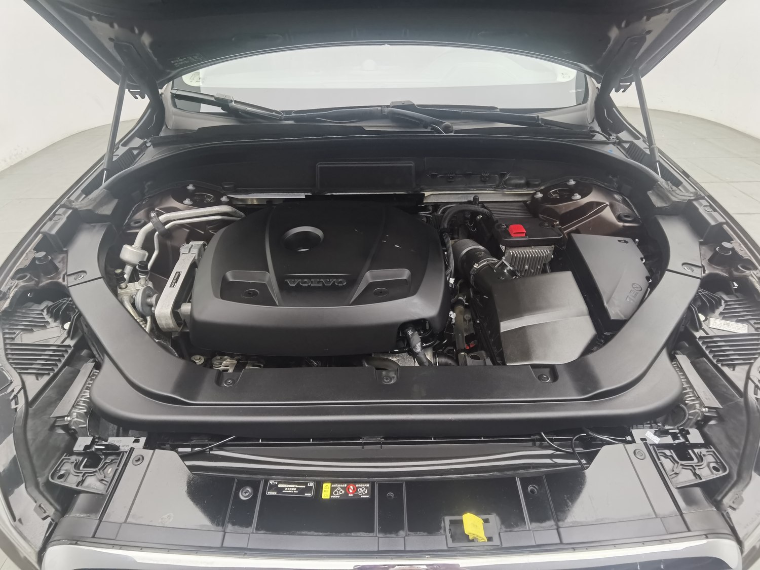 Used Volvo XC60 2020 2.0 AT