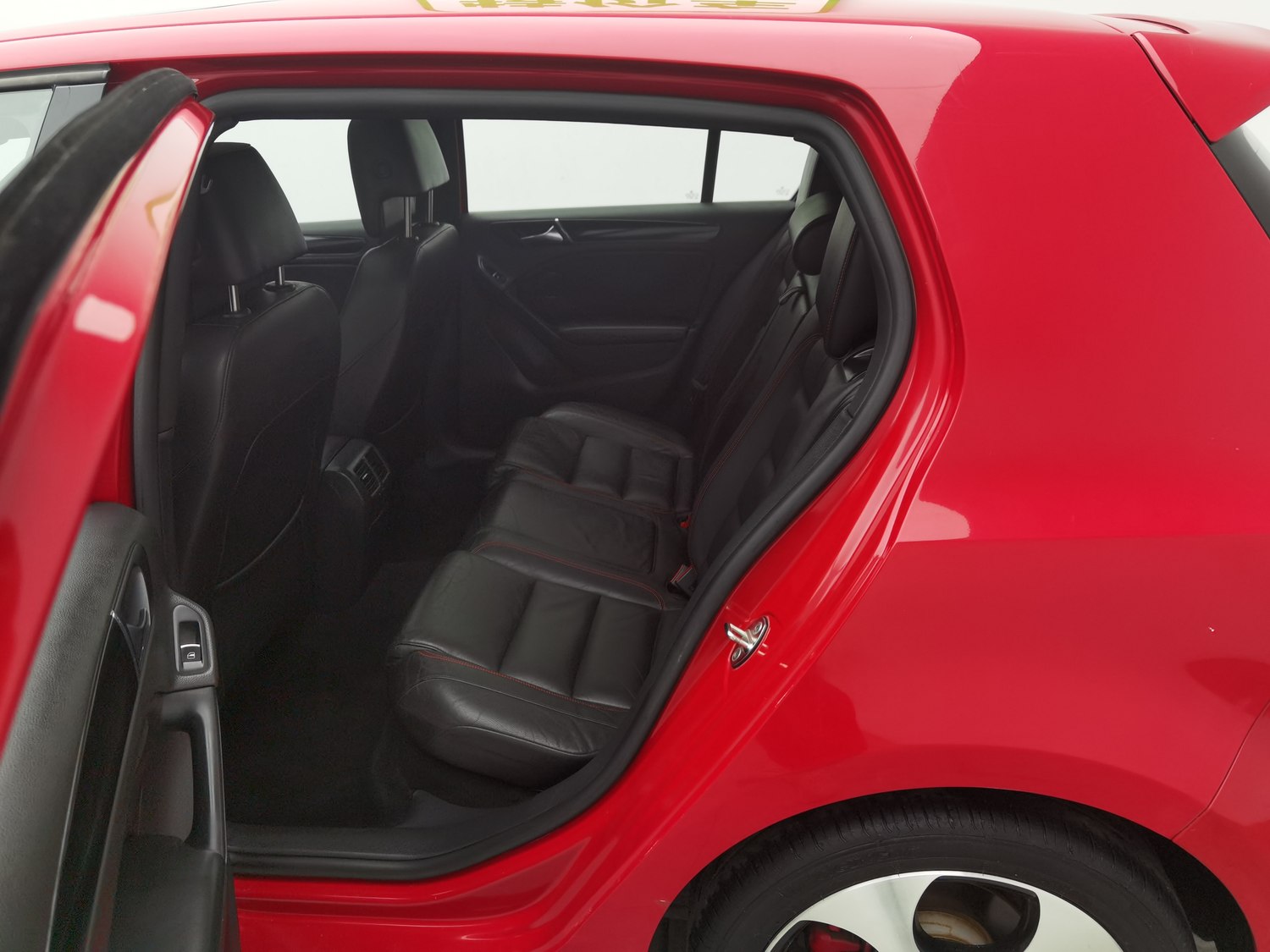 Used Volkswagen Golf GTI 2012 2.0 AT