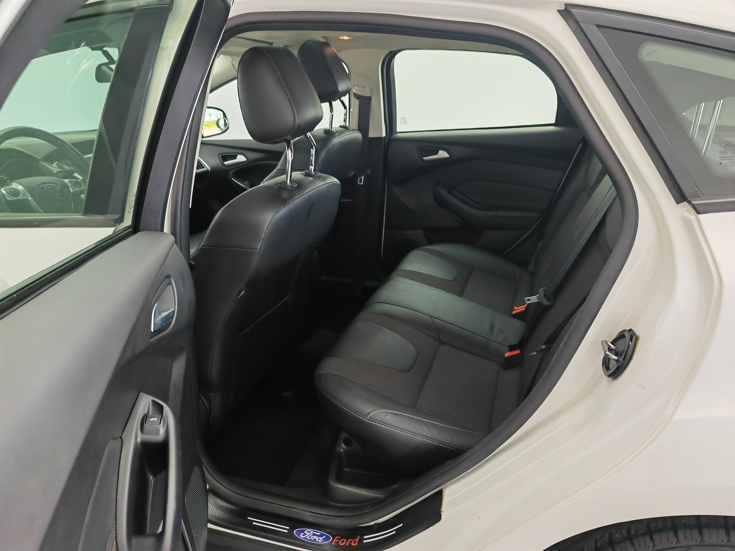 Used Ford Focus 2015 1.6 AT