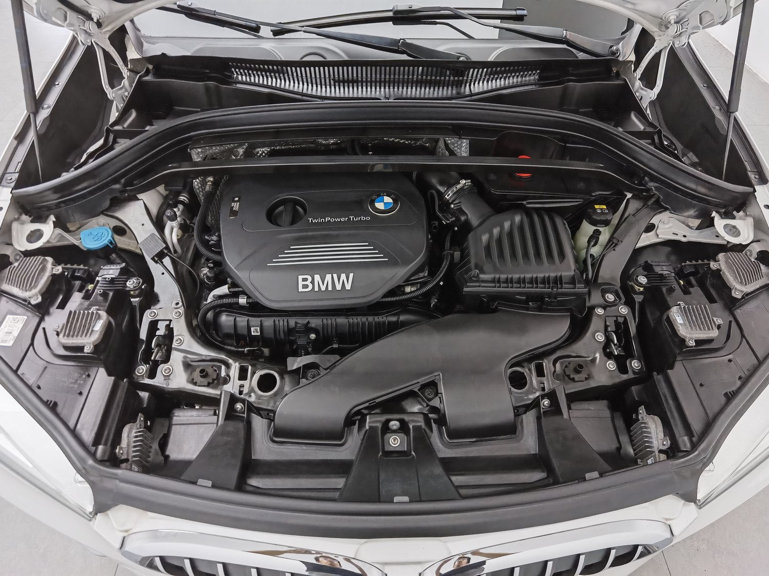 Used BMW X1 2016 2.0 AT