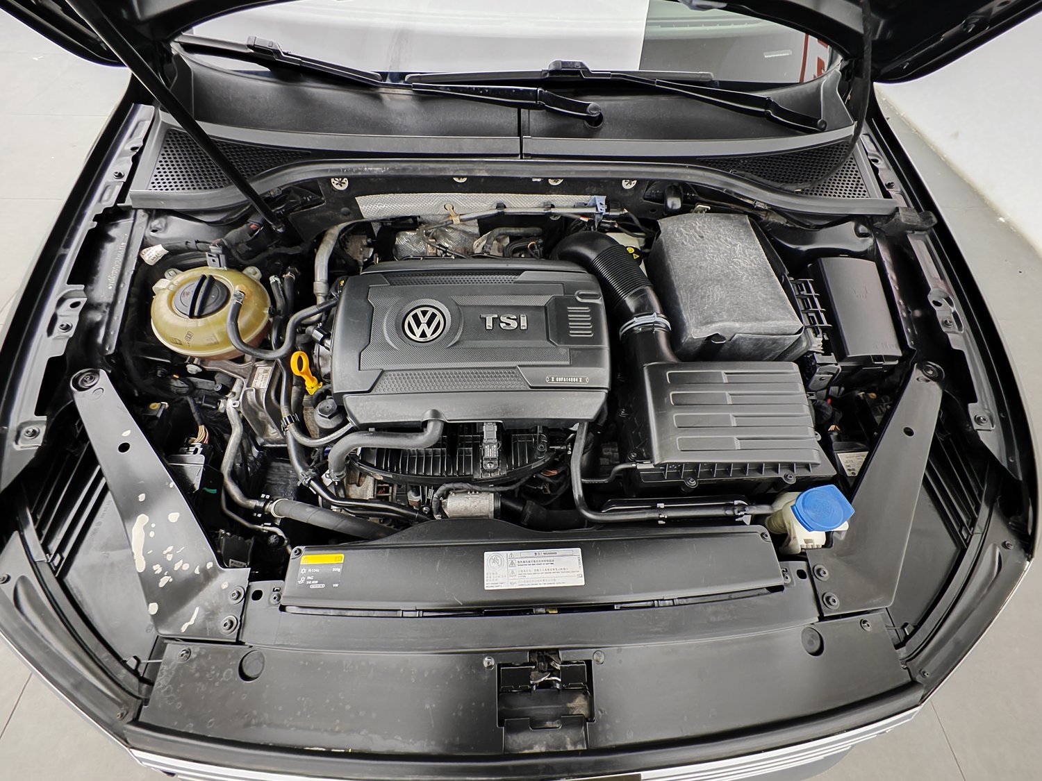 Used Volkswagen Magotan 2017 1.8 AT